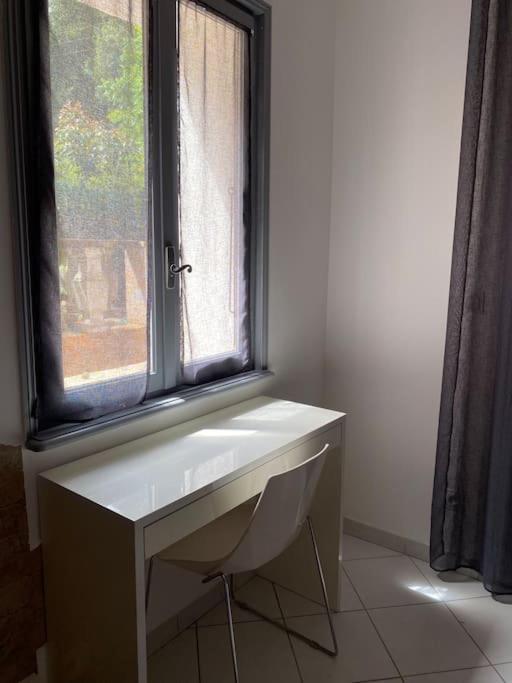 Villa Serenice - F2 Au Calme, Climatise, Wifi Et Parking Gratuit Bagian luar foto