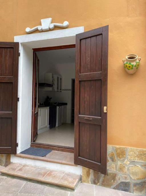 Villa Serenice - F2 Au Calme, Climatise, Wifi Et Parking Gratuit Bagian luar foto