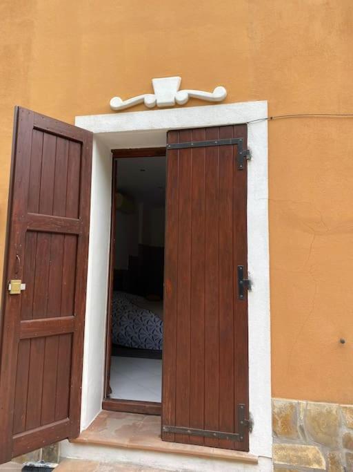 Villa Serenice - F2 Au Calme, Climatise, Wifi Et Parking Gratuit Bagian luar foto